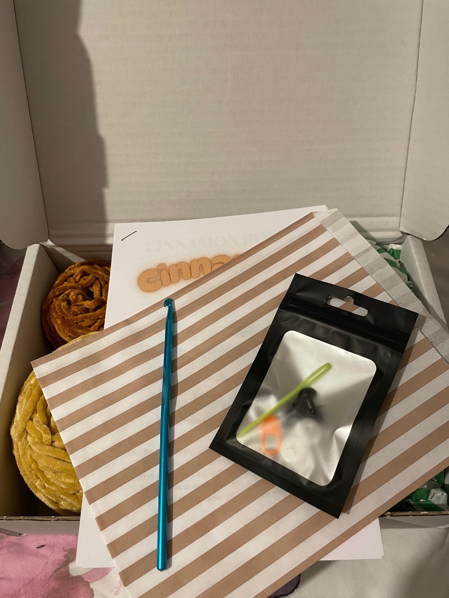 Cinnamon Roll Crochet Kit