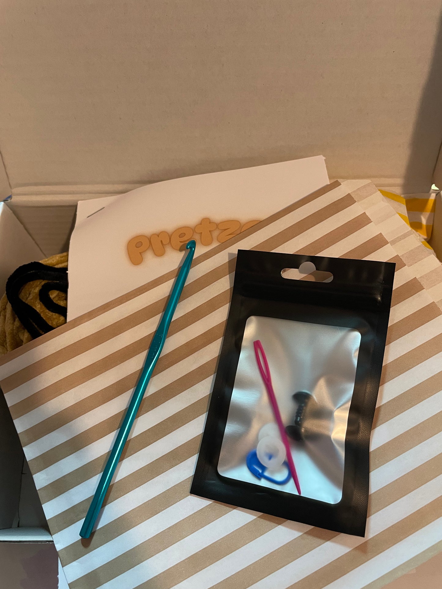 Pretzel Crochet Kit